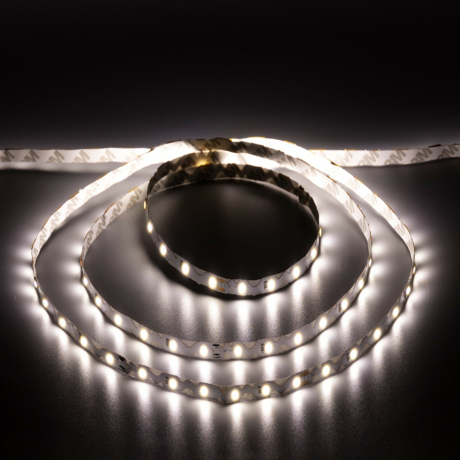 фото Cветодиодная лента 5 м, IP65, SMD2835, 60 LED/м, 8 Вт/м, 24 В, 4000К