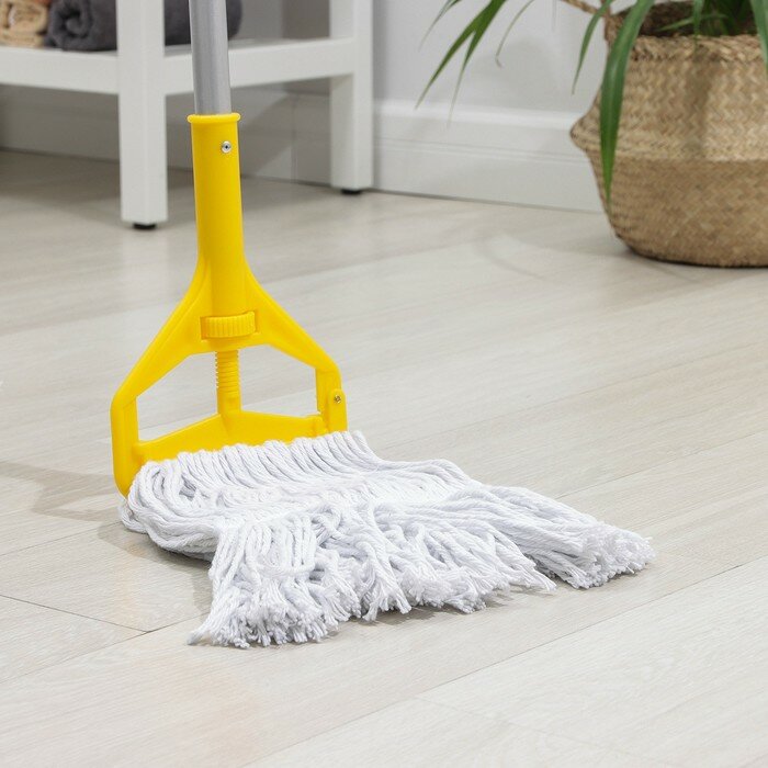 фото Швабра тряпкодержатель с черенком из алюминия, 125 см, насадка кентукки 350 гр