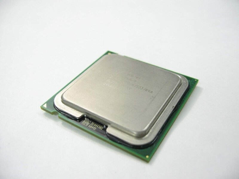 Процессор SL7VU Intel 2933Mhz