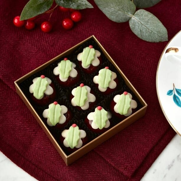 Марципановые конфеты Fortnum and Mason Marzipan Christmas Puddings (200г) - фотография № 2