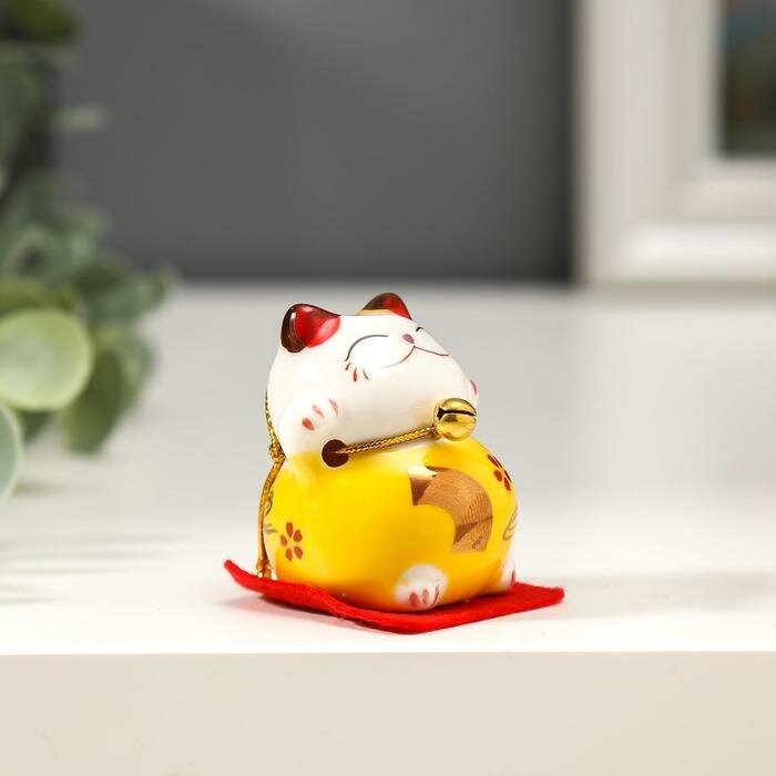 Сувенир кот керамика "Манэки-нэко" h=4,5 см (набор 5 шт) - фотография № 3