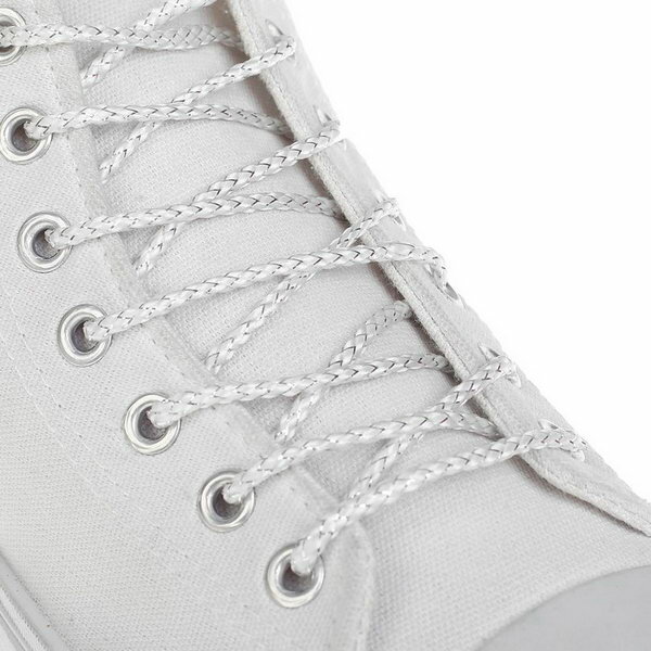 Шнурки для обуви, пара, круглые, серебряная нить, d = 3 мм, 110 см, цвет белый - фотография № 1
