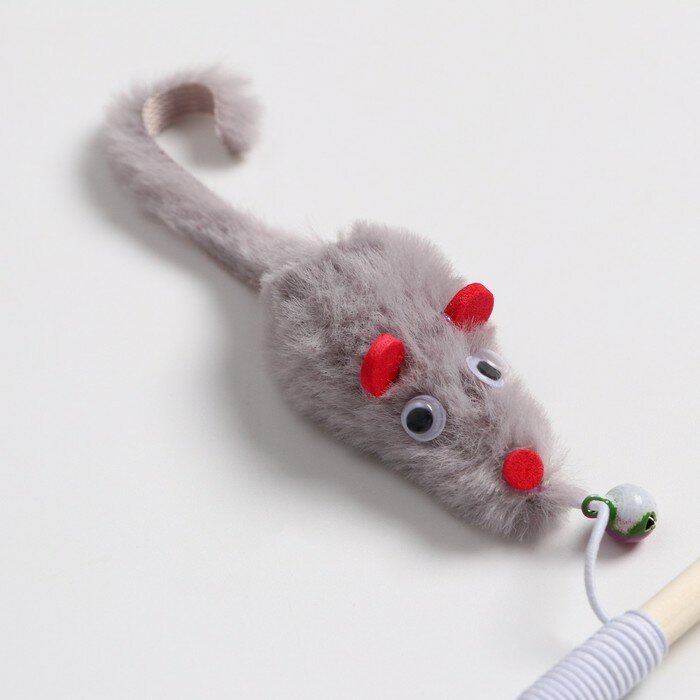 Дразнилка - удочка "Мышка с колокольчиком" на деревянной палочке - фотография № 3