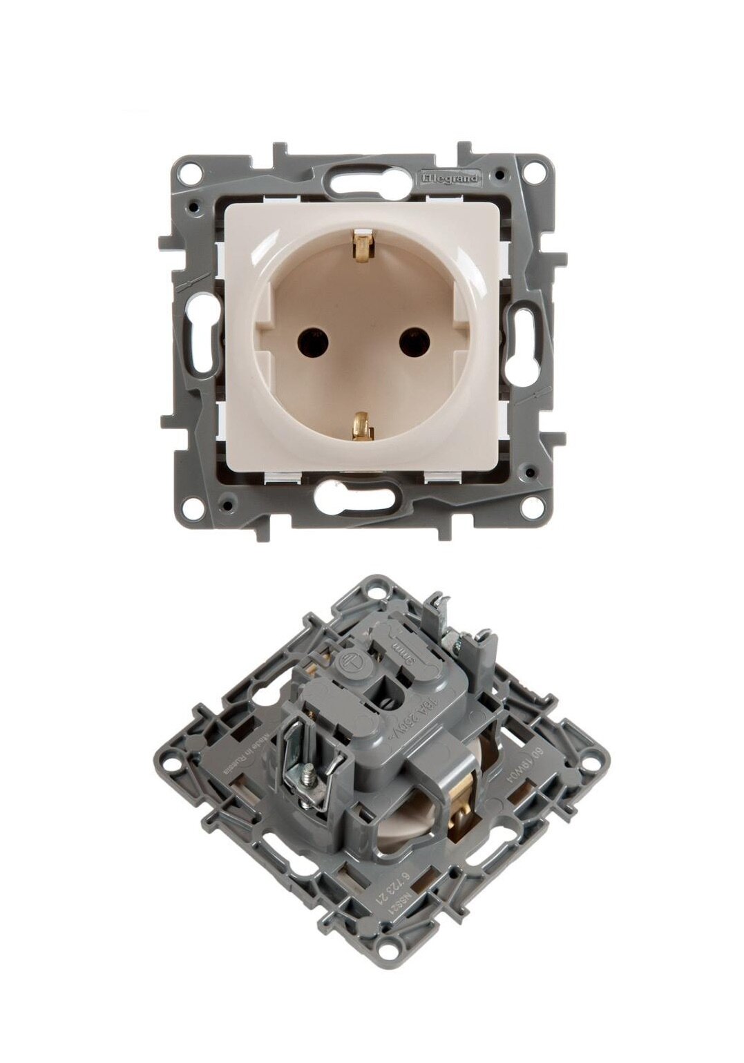 Power Socket / Розетка Legrand с заземлением бежевая (672321) ETIKA