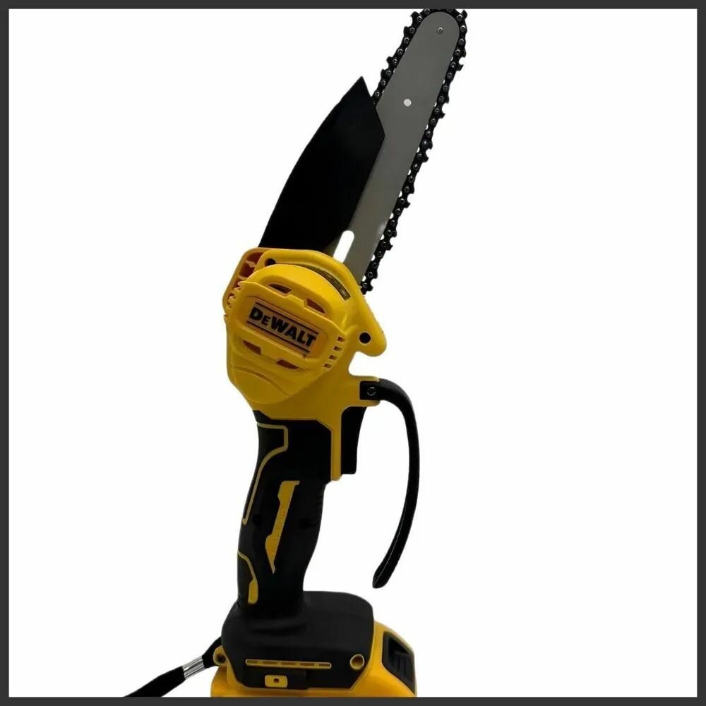 Цепная пила аккумуляторная кусторез DeWalt DCCS620