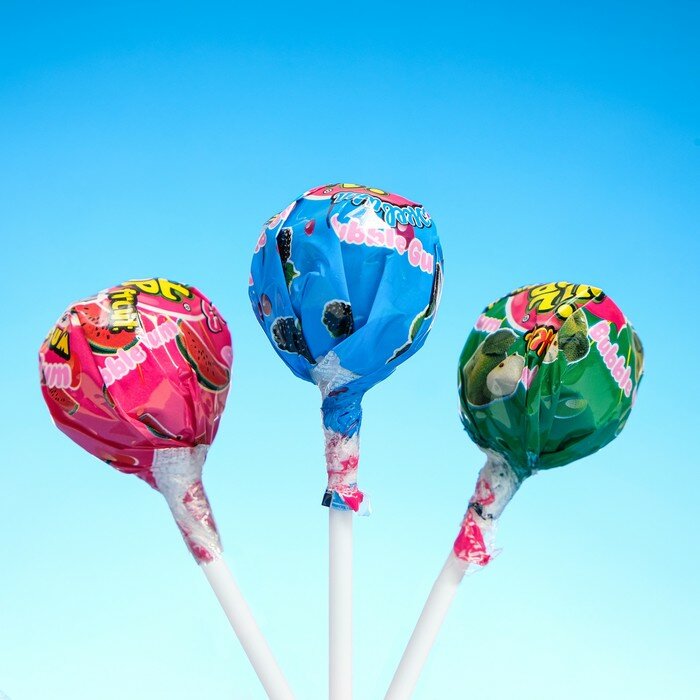 Леденцы карамельные на палочке "Vil pop" с жвачкой (bubble gum + fruit), 16 г - фотография № 2