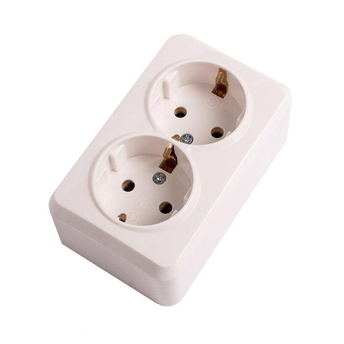 фото Розетка "Юпитер", двухместная, 16 А, с заземлением, белая