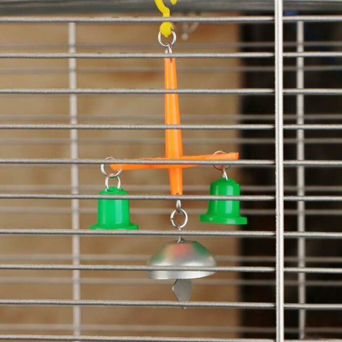 Игрушка для птиц с колокольчиком №2 микс цветов - фотография № 3