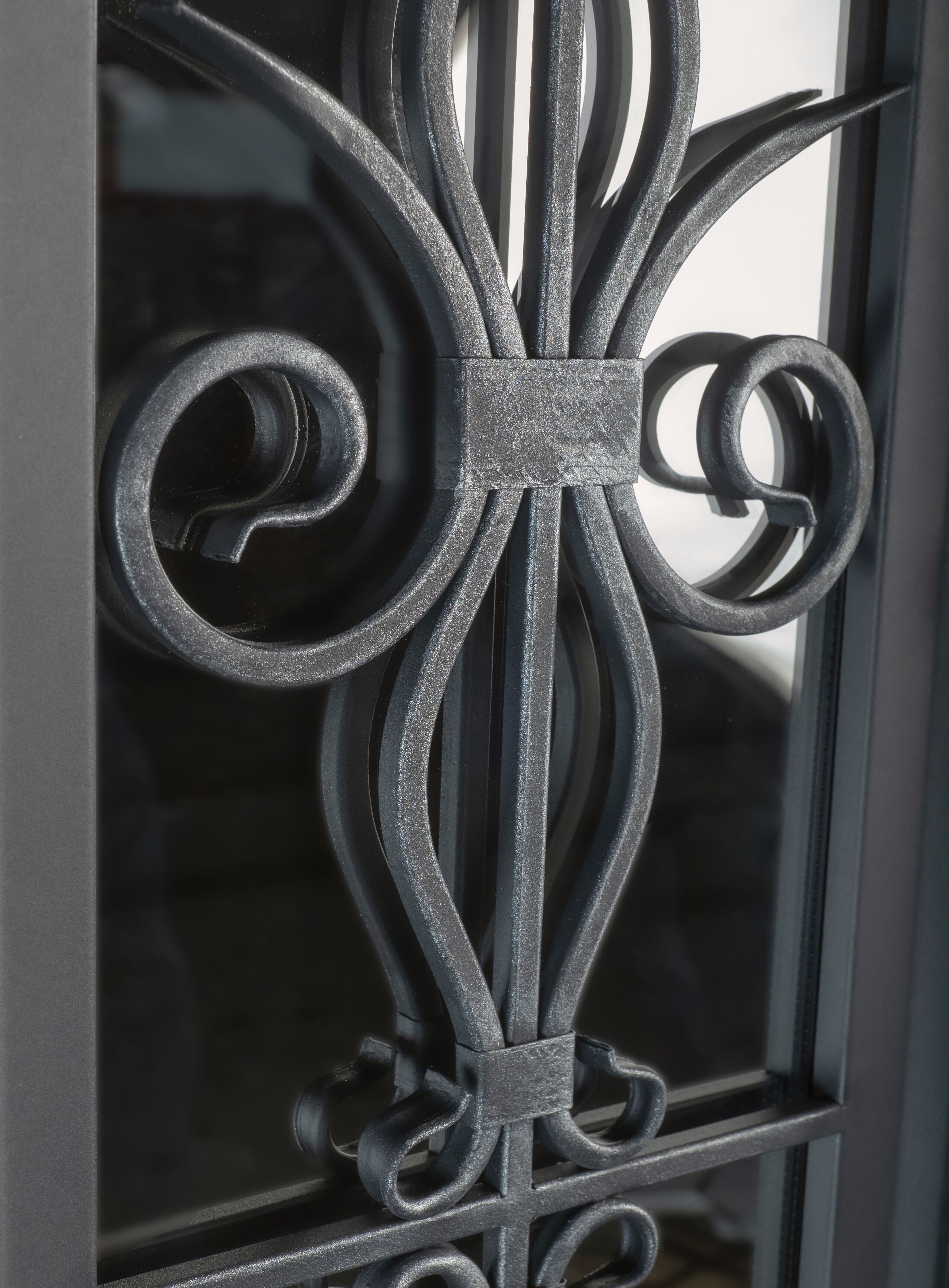 Дверь входная с ковкой Венеция Серебро 860*2050 правая - фотография № 5