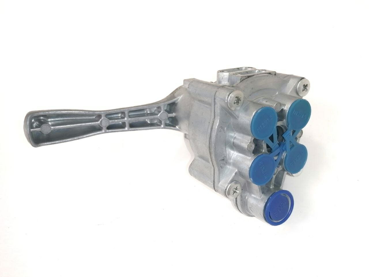 Кран управления пневмоподвеской в Минске (Компоненты пневматики) - ОАО ММЗ имени