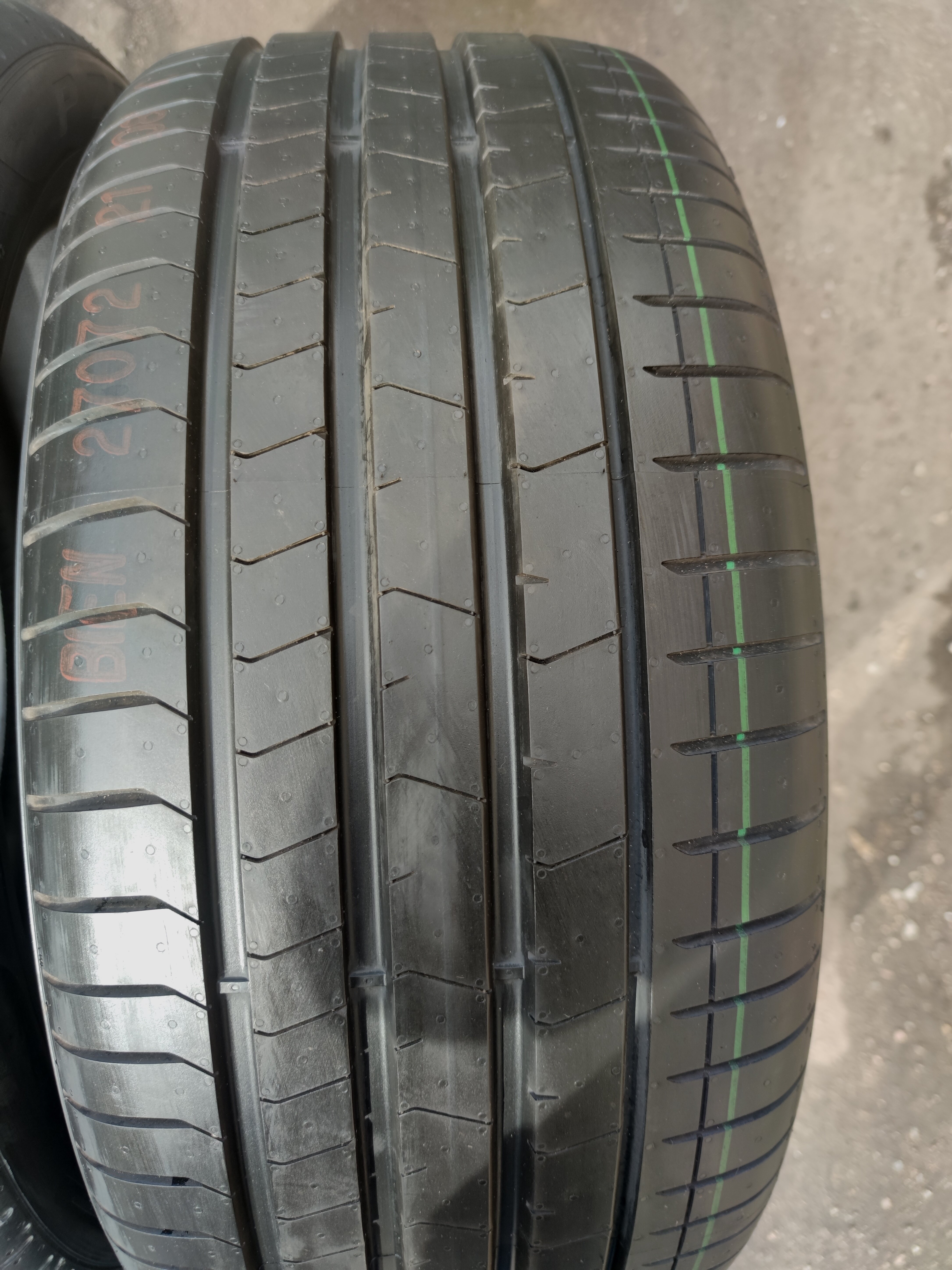 Pirelli P Zero PZ4 275/40 R20 106W RUNFLAT (продажа от 1 шт.!)