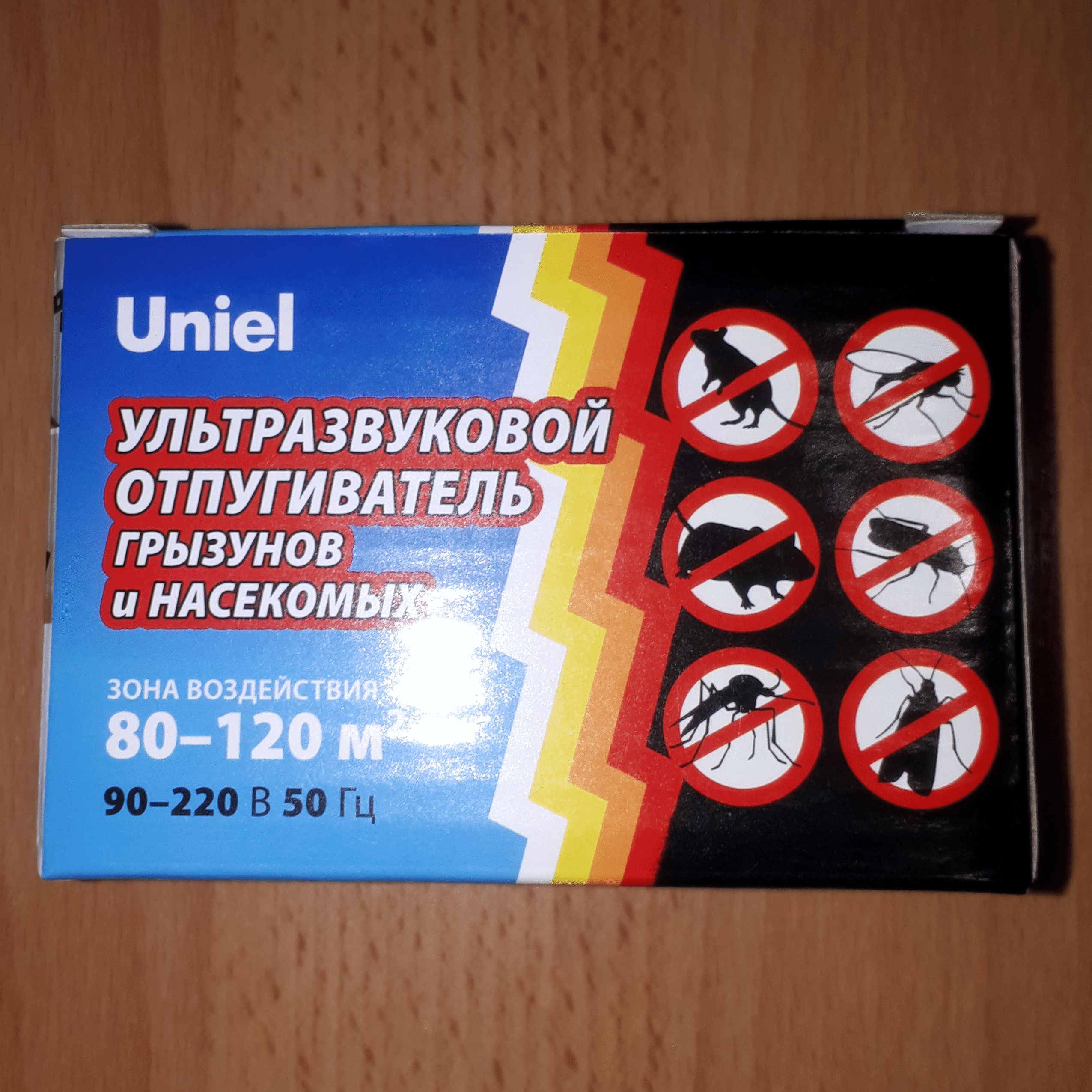 Uniel отпугиватель муравьев/грызунов/тараканов/мух/комаров 220V до 120кв.м, 5.5W 65кГц 98x58x65 UDR-E12 IVORY - фотография № 1