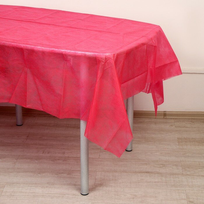фото Скатерть "Красная малина", спанбонд, 140 х 180см