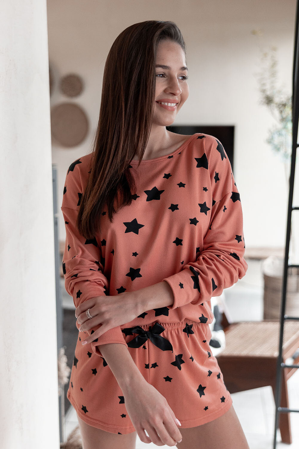 Пижама женская SENSIS Moonlight, лонгслив и шорты, розовый (Размер: L/XL) - фотография № 5