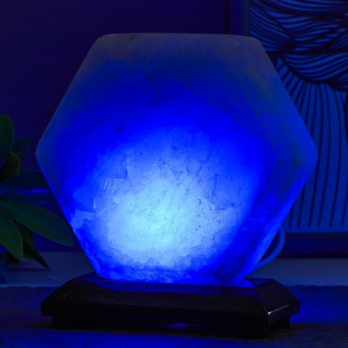 Соляной светильник "Гайка" LED (диод цветной) USB белая соль 10х7х10 см - фотография № 1