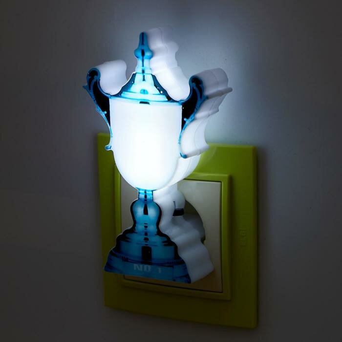 Настенные RISALUX Ночник "Кубок" LED от сети микс 4х7х11,7 см - фотография № 4