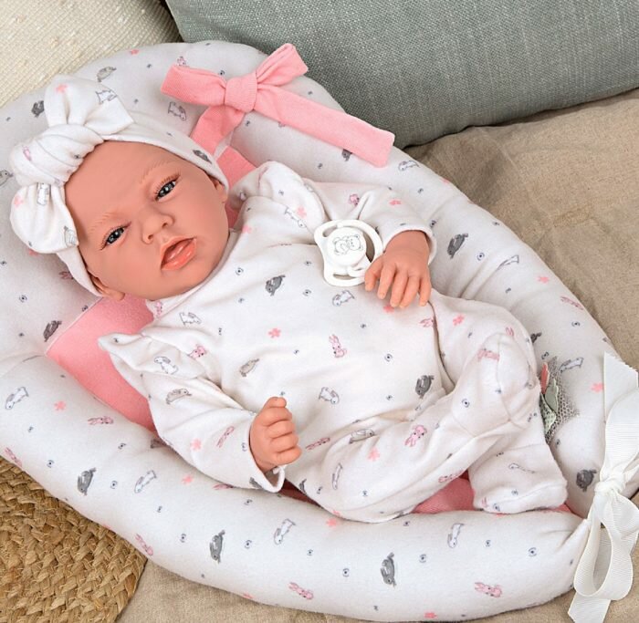 Кукла Arias ELEGANCE DAFNE, мягкая 40 см, с соской и пеленальным матрасиком, коробка