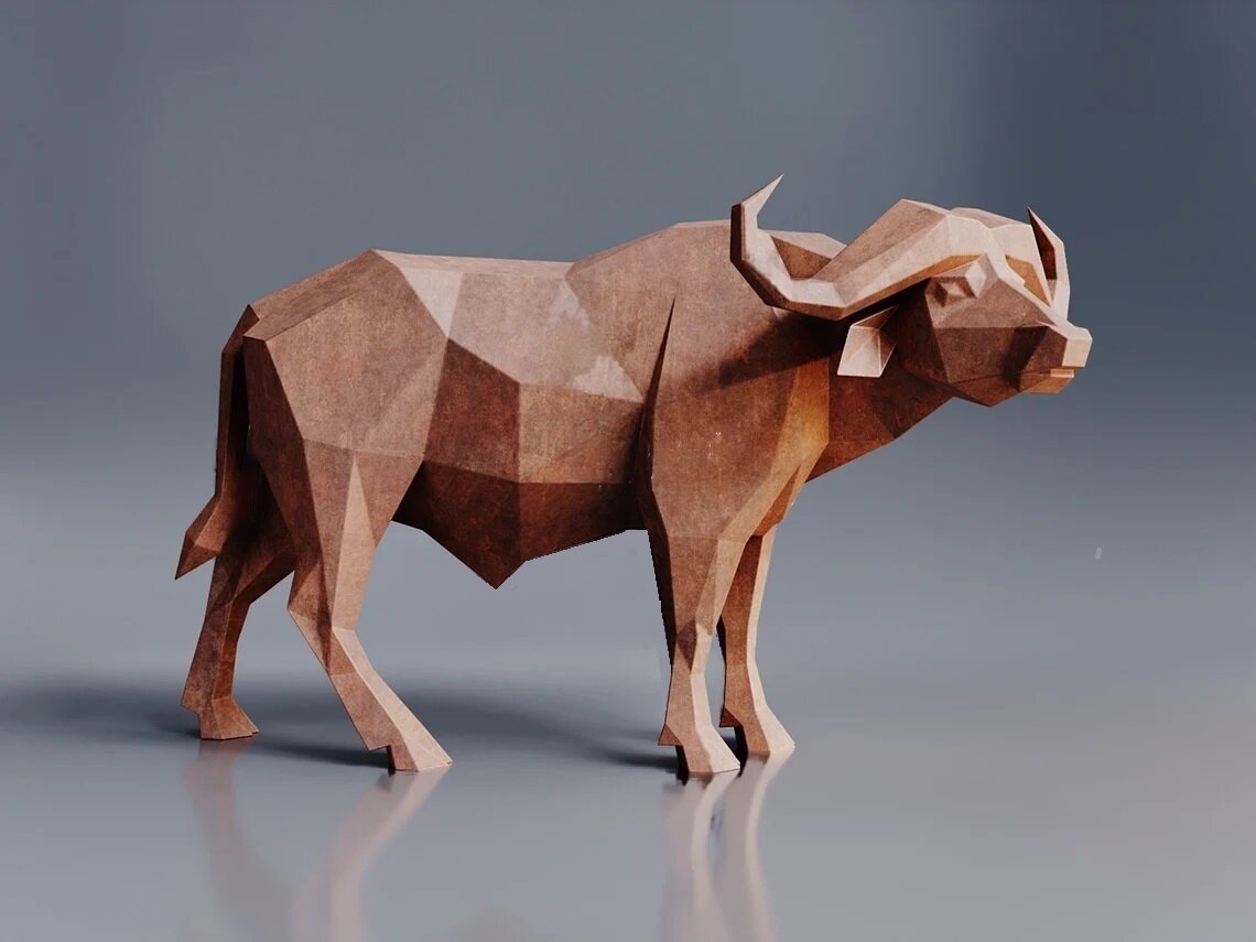 Полигональная фигура Африканский буйвол, геометрический полигональный металлический декор интерьера - фотография № 1