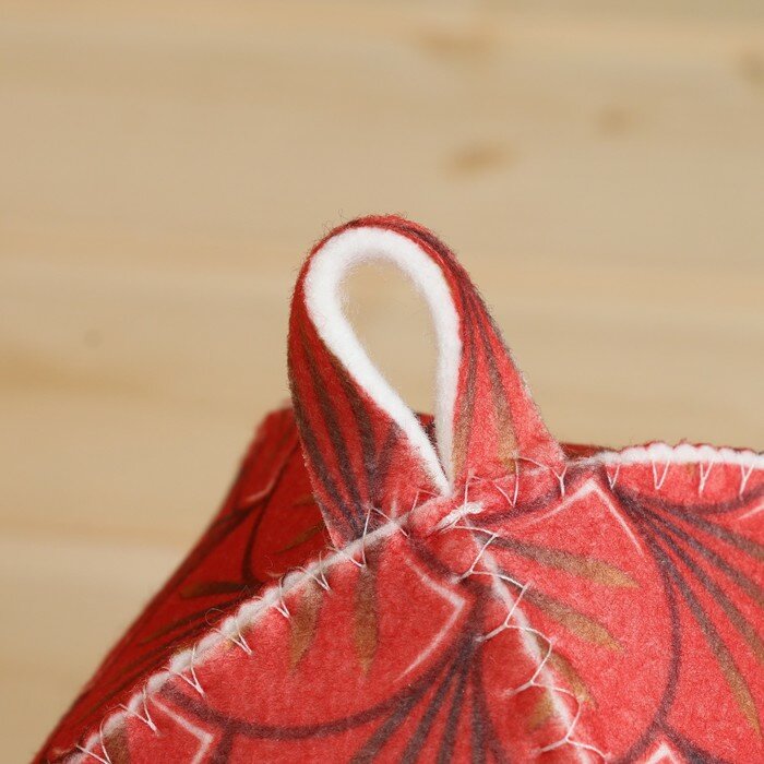 Шапка для бани с принтом "Огненный дракон", красный, полиэфирный войлок - фотография № 3