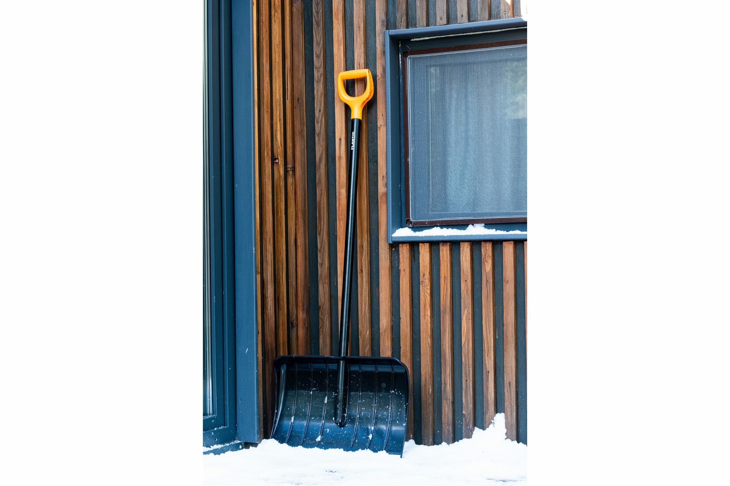 Скрепер для уборки снега Snow PLANTIC (FISKARS) - фотография № 7
