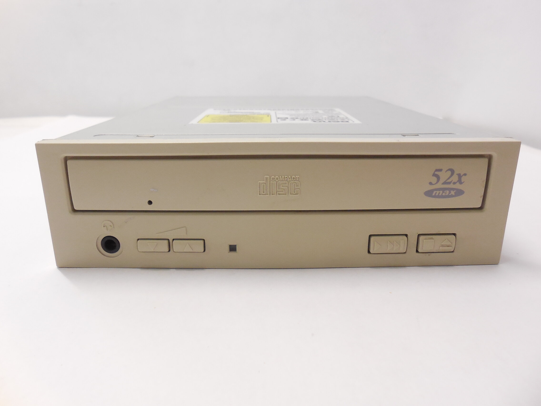 Легенда! Привод CD ROM BenQ 652A