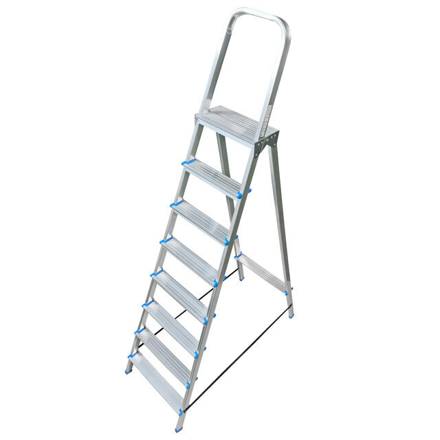 фото стремянка алюминиевая LADDERBEL 8 ступеней