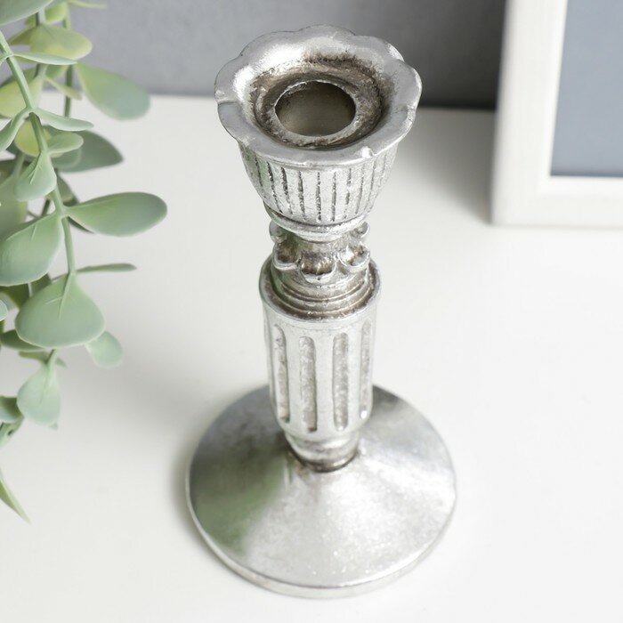 Подсвечник полистоун на 1 свечу "Ретро. Колонна" серебро 13,5х6,5х6,5 см - фотография № 2