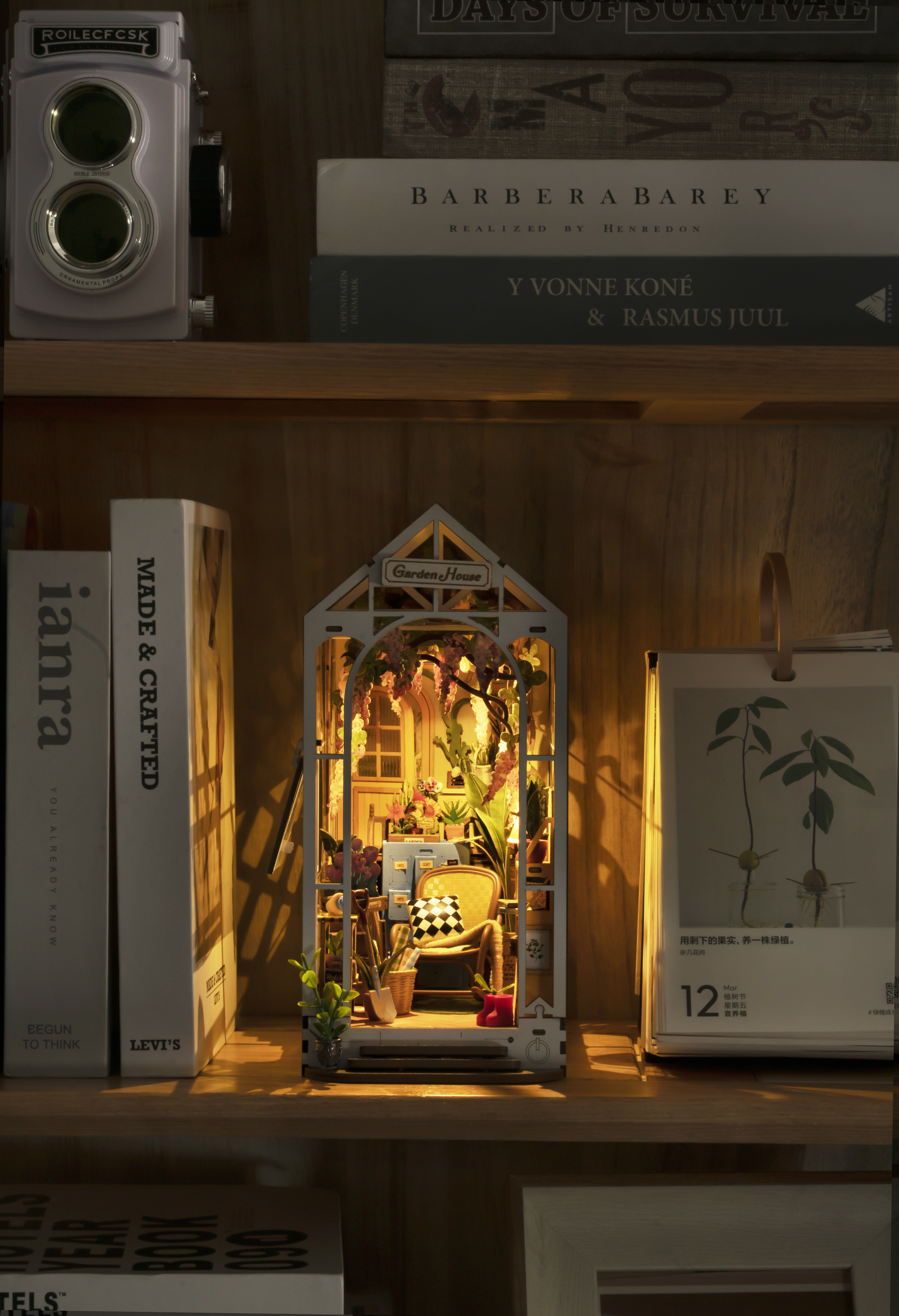 Деревянный конструктор - вставка на полку Садовый домик Robotime Garden House Book Nook