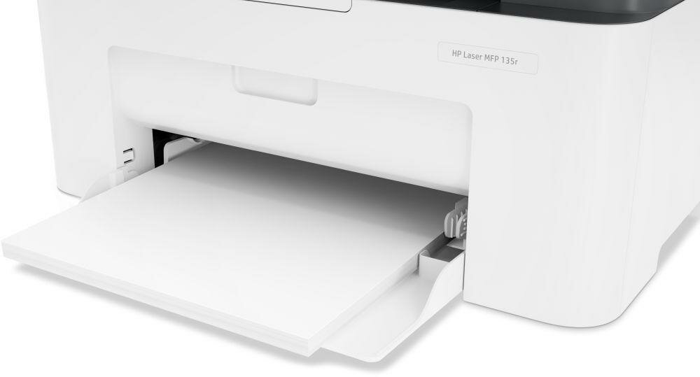 МФУ HP 5UE15A Laser MFP 135r Printer (A4) , Printer/Scanner/Copier, 1200 dpi, 20 ppm, 128 MB, 600 MHz, 150 pages tray, USB, Duty 10K pages