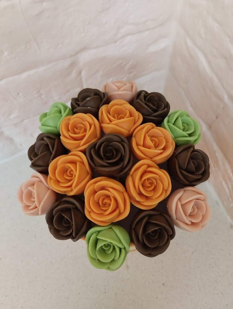 Розы из шоколада в коробке арт. 7 - фотография № 2