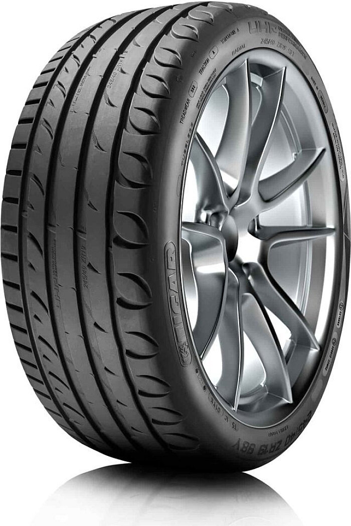 215/60 R17 Kormoran Ultra High Performance 96H