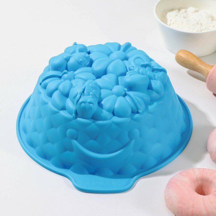 фото Форма силиконовая для выпечки Доляна «Корзина», 26×22,5×9 см, цвет красный (1шт.)