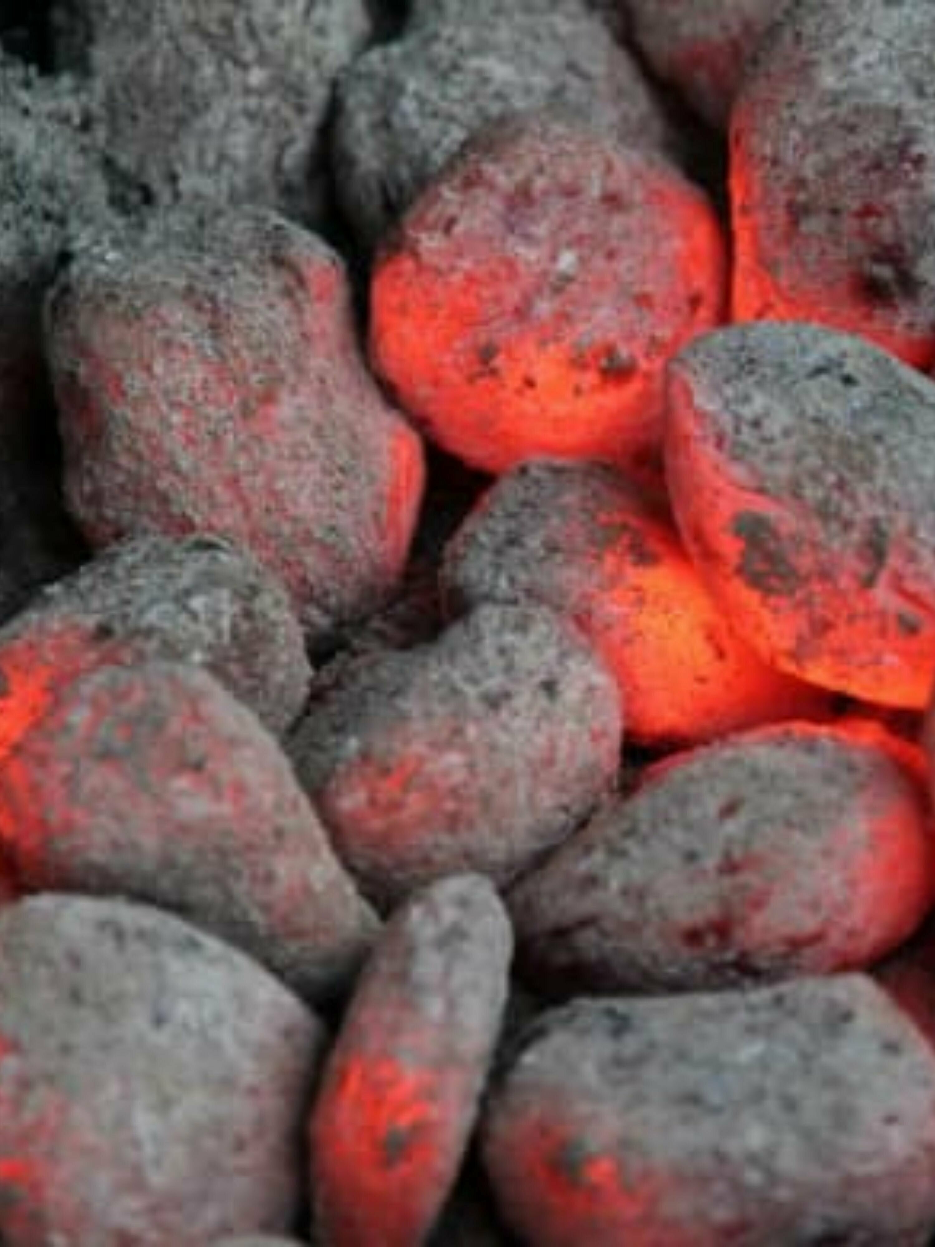 Уголь древесный Брикеты 2 кг для мангала барбекю для жарки