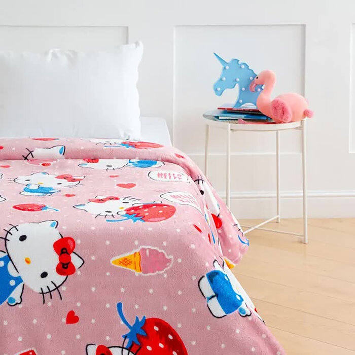 фото Плед Павлинка Hello Kitty Клубнички 100х150см, аэрософт 190 г/м, пэ100%