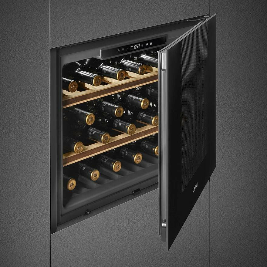 Встраиваемый холодильный шкаф для вина Smeg CVI121B3 - фотография № 6