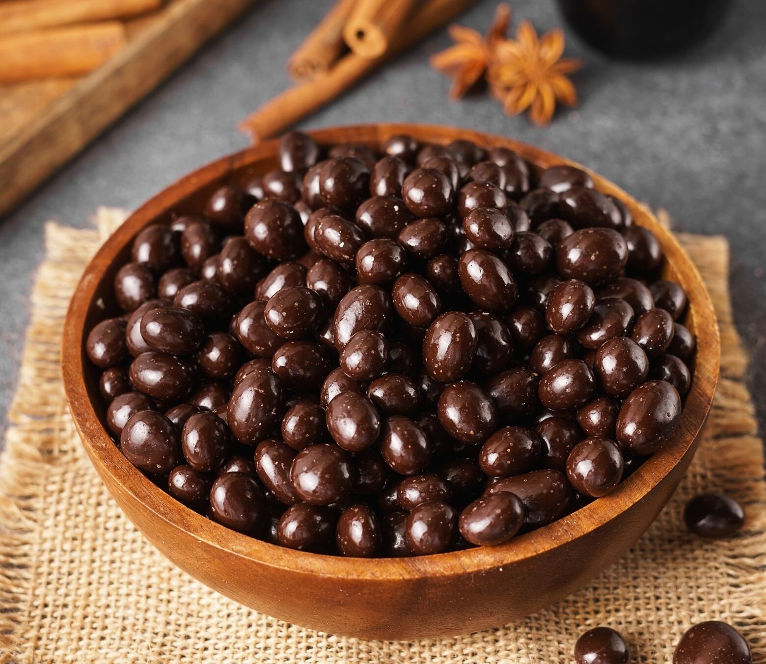 Изюм в шоколаде, MAZON FOODS, 350 гр - фотография № 1