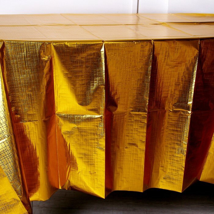 Скатерть фольгированная 137 × 183 см, золотая - фотография № 3