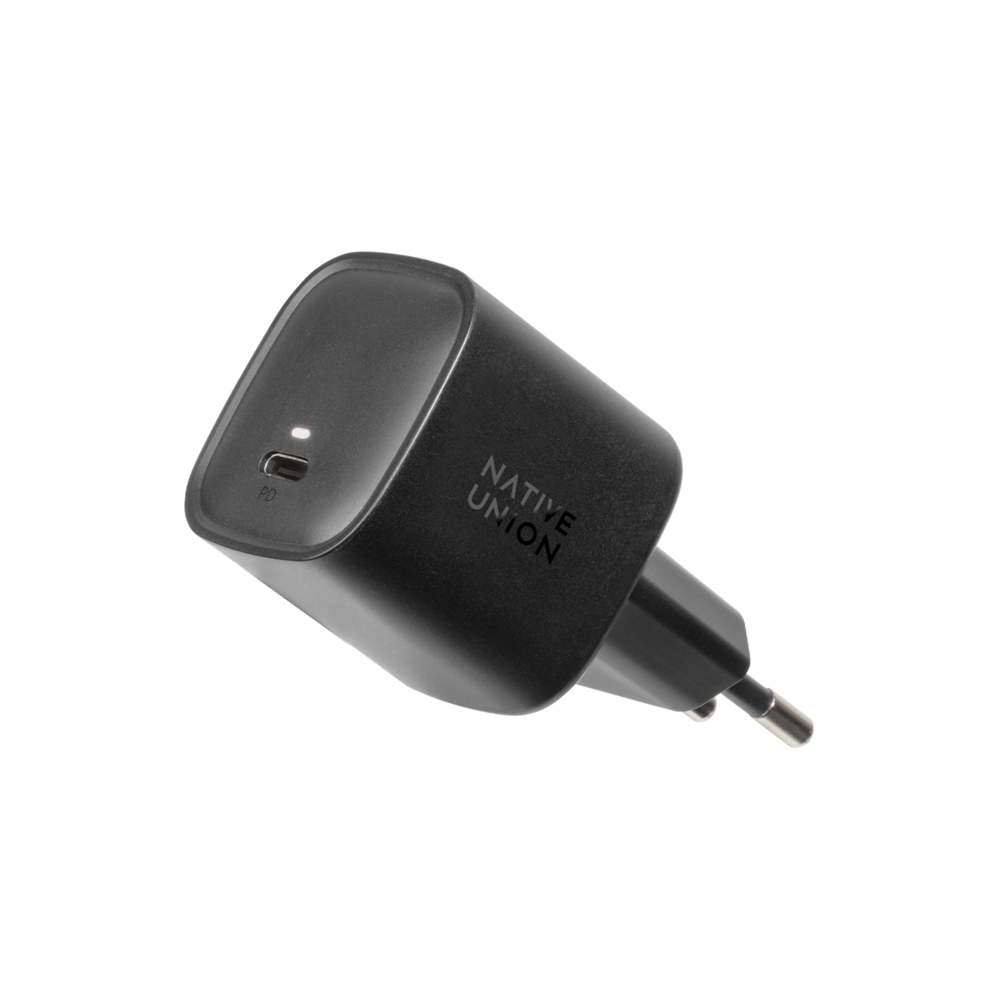 Native Union Fast Gan Charger 30W, чёрный (FAST-PD30-BLK-EU)
