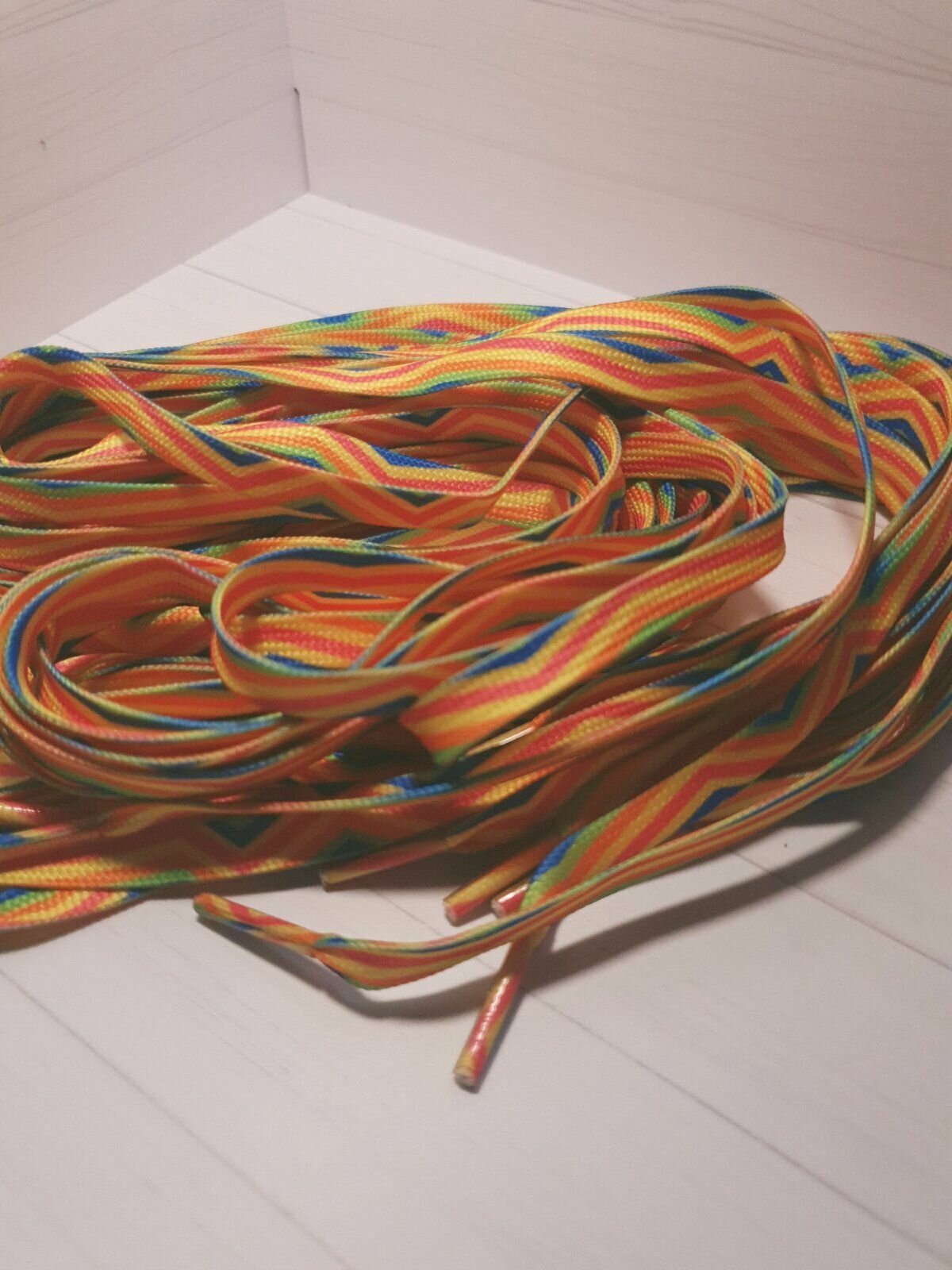 Шнурки "геометрия цветная" Длина 130см 2шт - фотография № 2