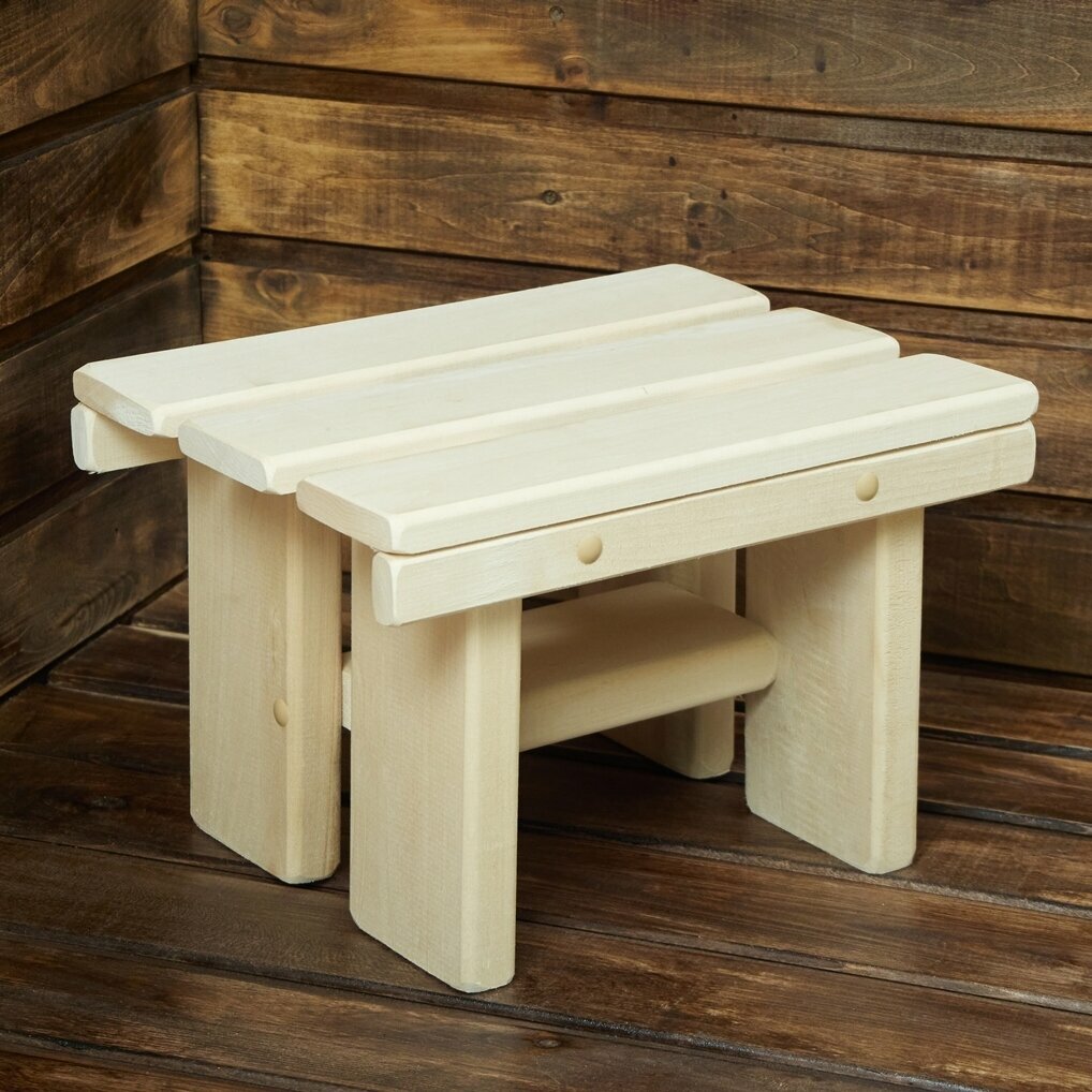 фото Табурет маленький в баню/Табурет под таз, подставка под тазик/ Табурет под ноги, дерево липа, 32*25*21 см
