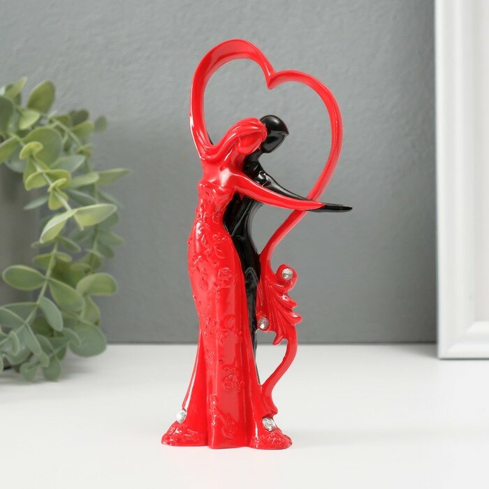 фото Сувенир полистоун "Танцующая пара у сердца со стразами" красно-чёрный 17х7х4,7 см