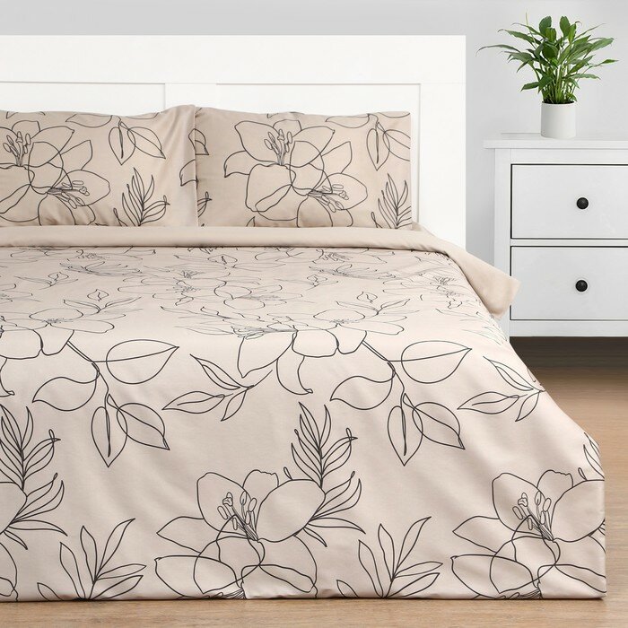 Постельное бельё "Этель" 1.5 сп "Graphic flowers" 143х215 см, 150х214 см, 50х70 см -2 шт, мако-сатин 114г/м2 - фотография № 1