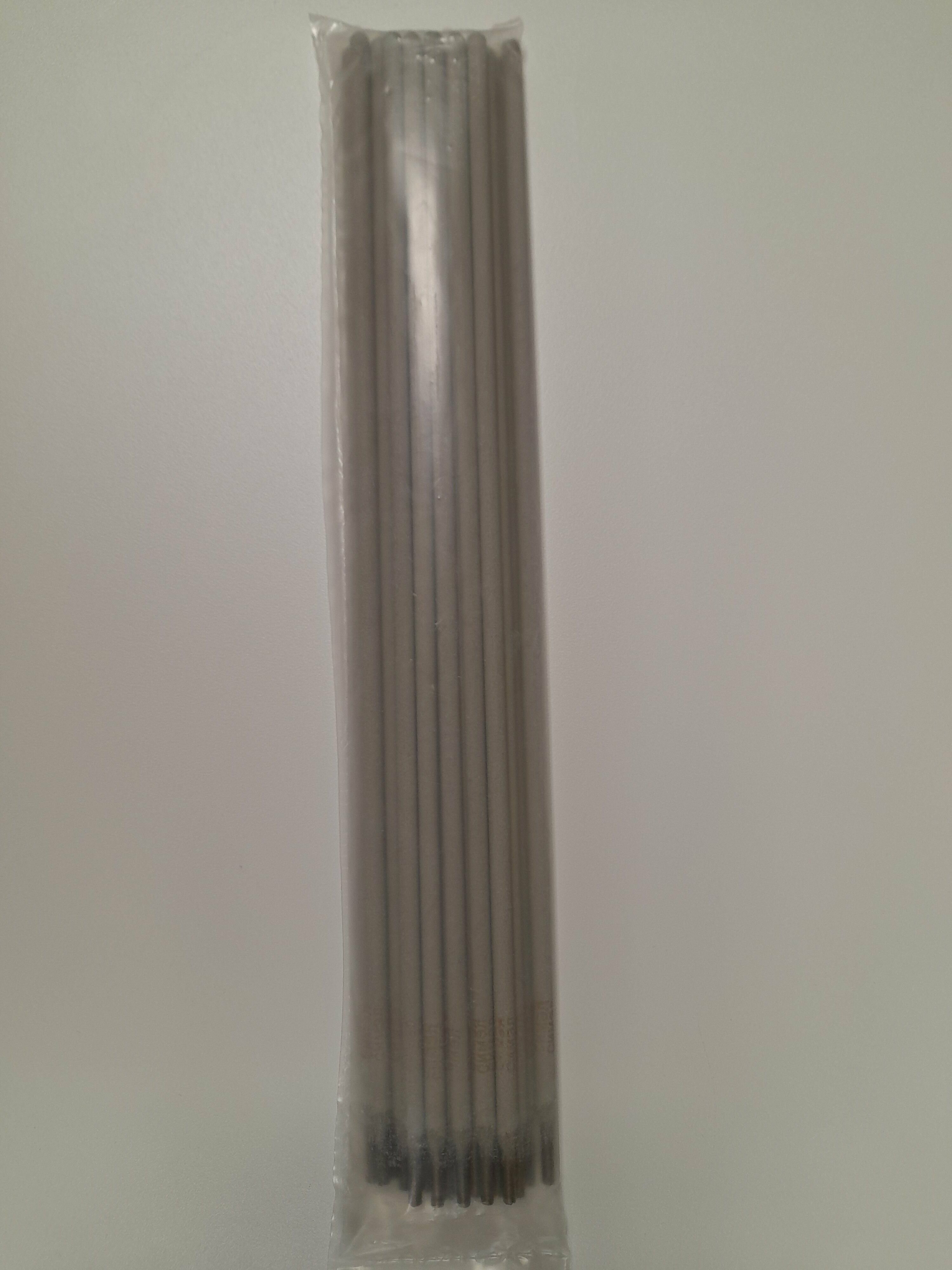 Электроды для нержавейки ЦТ-15 д.4 мм (1 кг) - фотография № 1