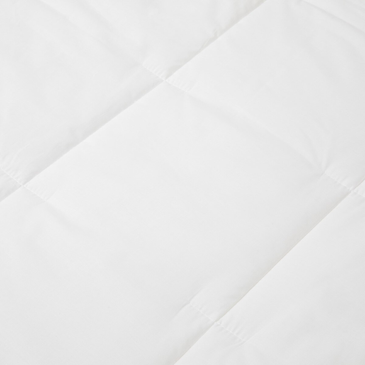 Одеяло Desforges Paris Ardennes White 240x220 см - фотография № 3