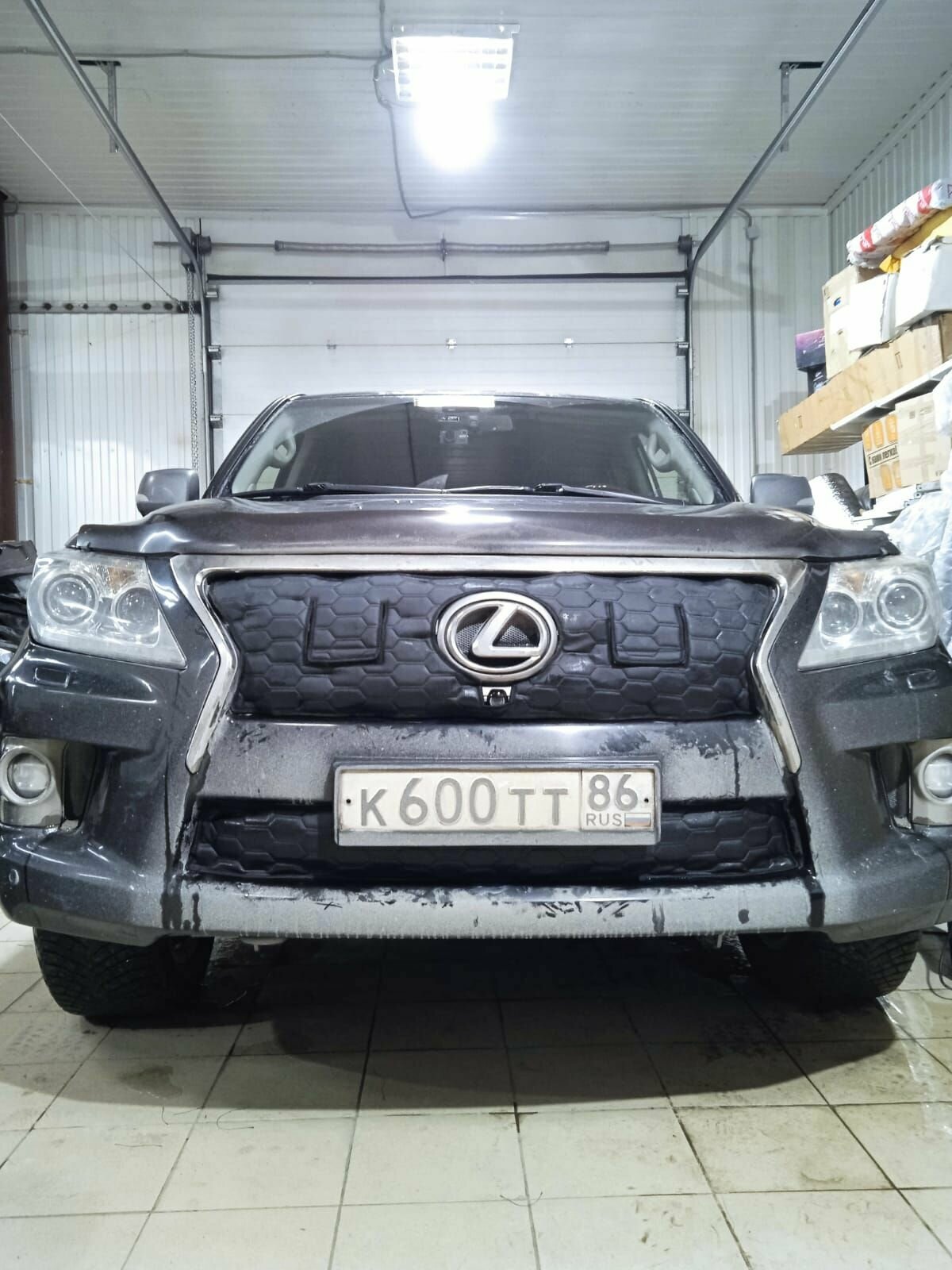 Утеплитель радиатора для Lexus LX 570 2012 -2015 III Рестайлинг Камера Дизайн Соты Комплект с Кармашками