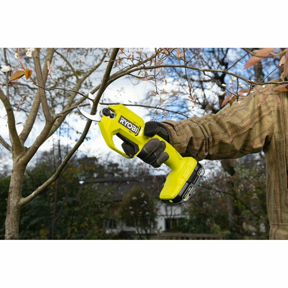 Аккумуляторный секатор Ryobi ONE+ RY18SCA-0 - фотография № 18