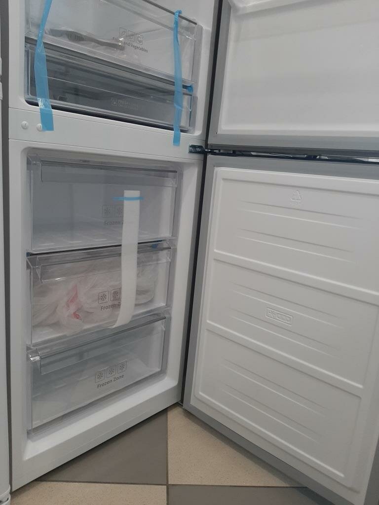 Холодильник LERAN CBF 419 BG NF стекло черный - фотография № 3