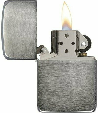 Зажигалка ZIPPO 1941 Replica ™ с покрытием Black Ice ®, латунь/сталь, чёрная, глянцевая, 38x13x57 мм - фотография № 3