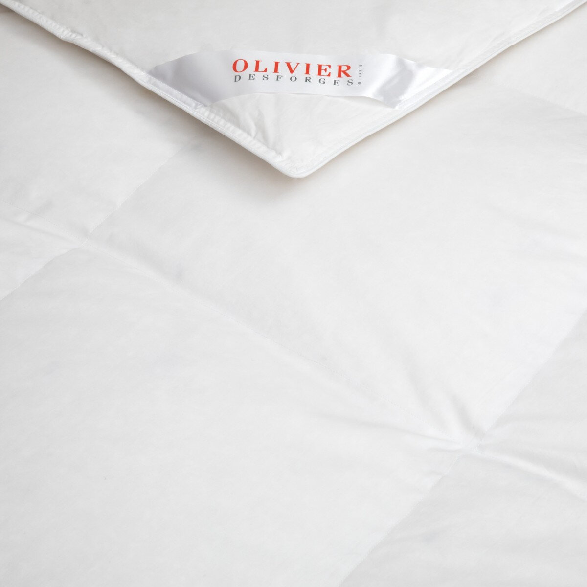 Одеяло Desforges Paris Queyras White 240x220 см - фотография № 9