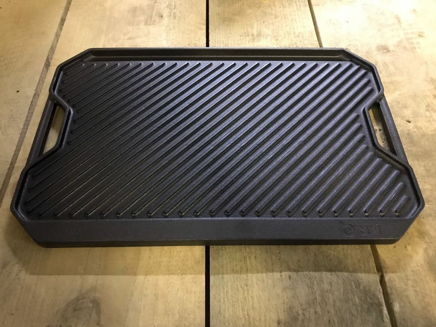 фото Чугунный гриль-противень 47 х 31